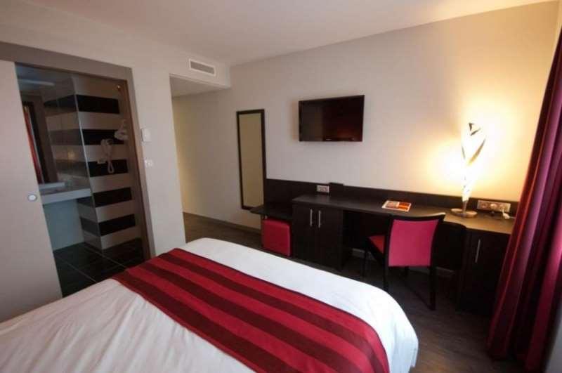 Brit Hotel Confort Saint-Dizier Rum bild